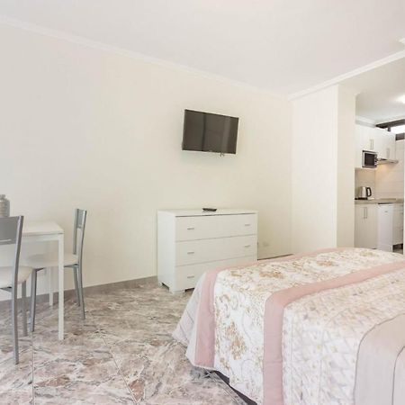 Tenerife Olympia Apart Hotel-Playa De Las Americas. Balcony, Sea View & Pool المظهر الخارجي الصورة
